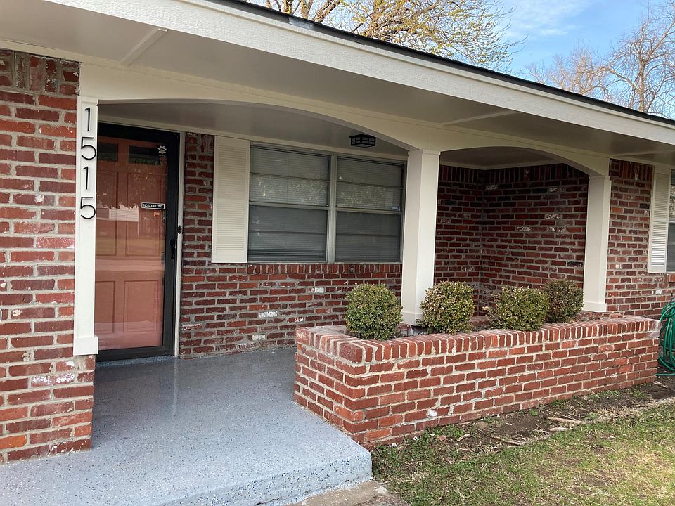 1st image of 1515 Sunset Dr
