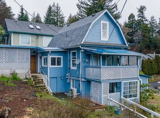 93795 Bay Park Ln, Coos Bay, OR