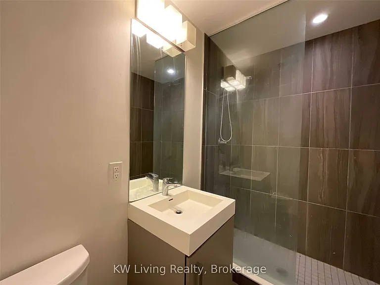 17 Dundonald St #509 — Photo 22