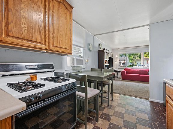 5th image of 3354 S Burrell STREET