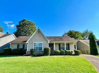 7069 Brady Hill Dr, Cordova, TN 38018