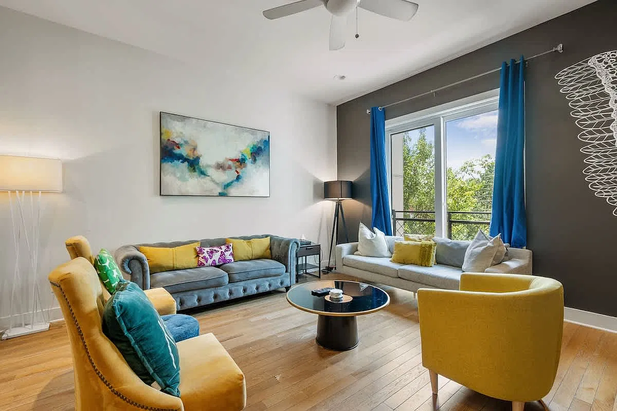 4 bed, 3.5 bath, 1804 sqft, $4,589 — Photo 4