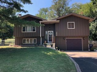 3925 Rocky Ford Ave, Manhattan, KS 66502
