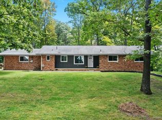 2330 Argentine Rd, Howell, MI 48855