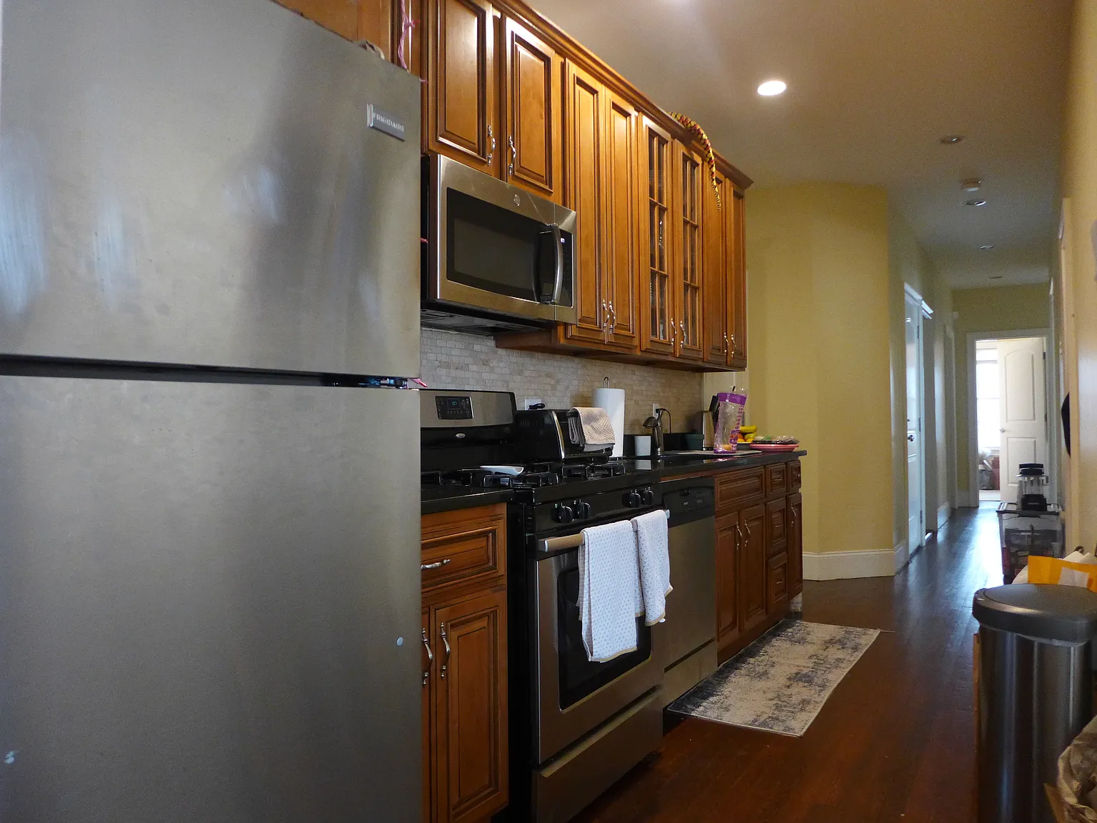 4 bed, $5,495 — Photo 2
