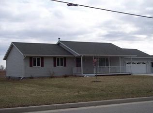 671 W 1st St, Waldo, WI 53093