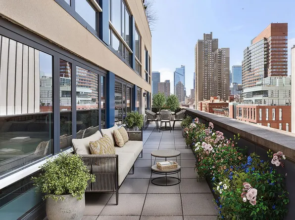 454 W 54th St APT 7A, New York, NY 10019