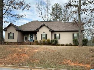 6040 Shannon Brook Ln, Oxford, AL 36203