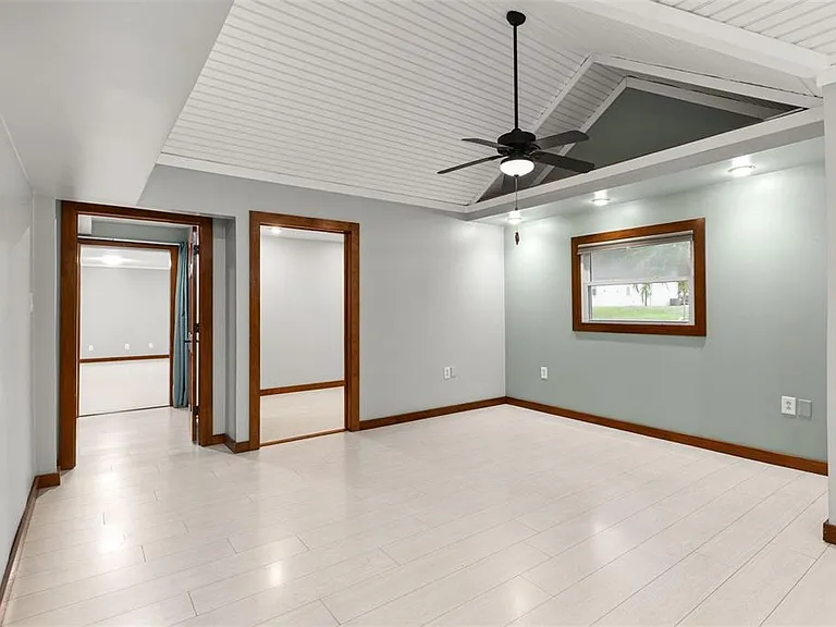 10519 Bridgewood Dr — Photo 29