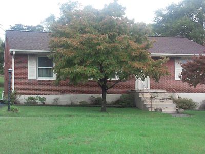 3822 Green Valley Dr, Roanoke, VA, 24018