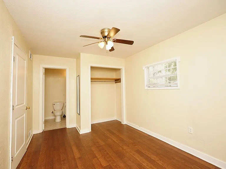 503B McKinney St — Photo 15