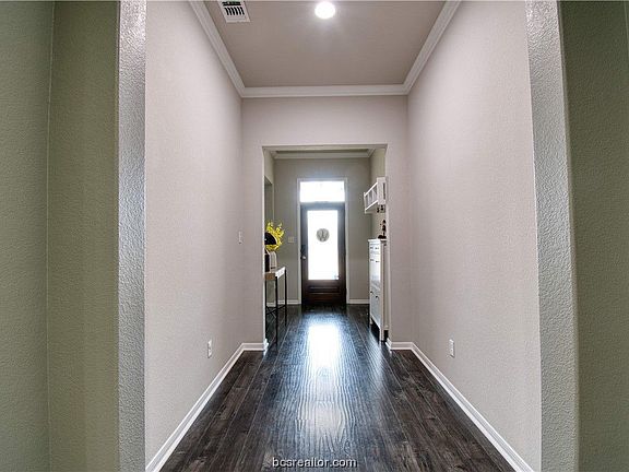 3rd image of 2710 Cainhorn Ct