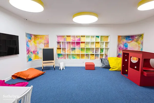 Rented by Sotheby's International Realty | media 21