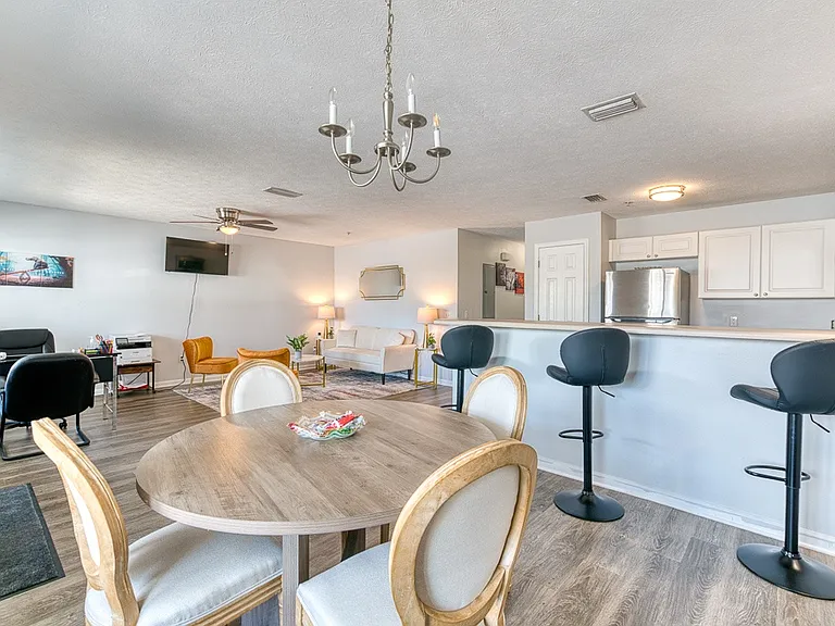 Ava Kay Townhomes — Photo 4