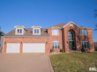 2006 Alameda Ct, Pekin, IL