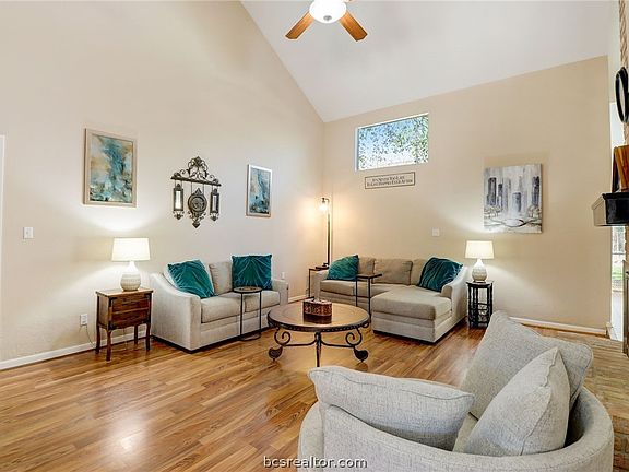 3rd image of 12811 Ravensong Dr