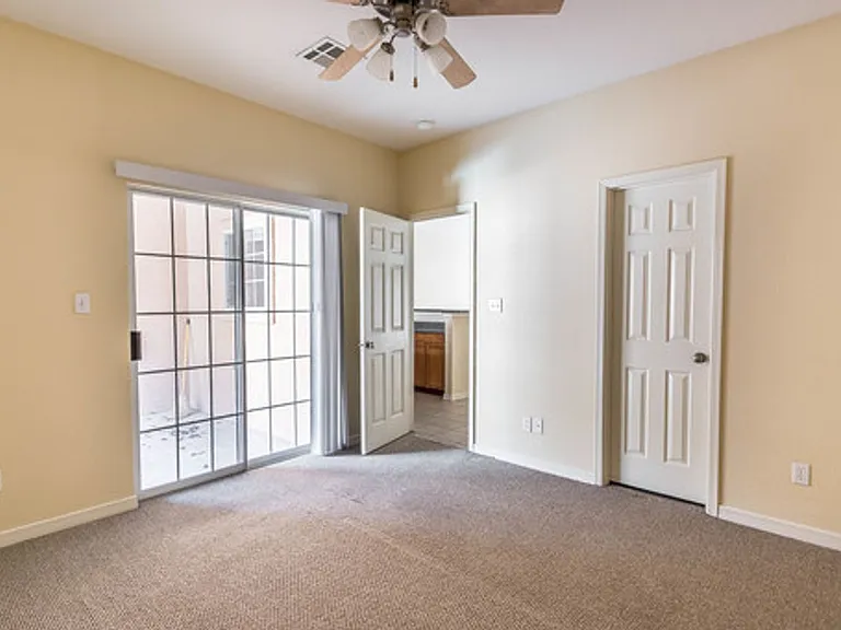 3150 N Yarbrough Dr #B-1 — Photo 10