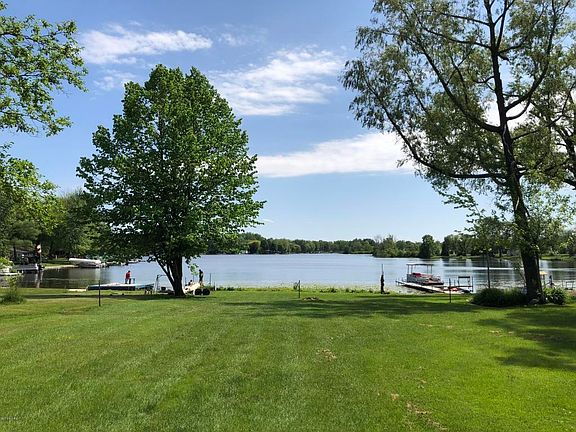 2nd image of 8810 Skibbe Dr
