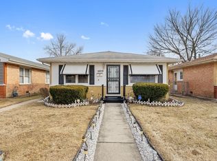 15219 6th Ave, Phoenix, IL 60426