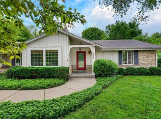 8308 N Indian Creek Pkwy, Fox Pt, WI 53217