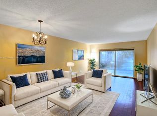3120 Holiday Springs Blvd APT 204, Margate, FL 33063