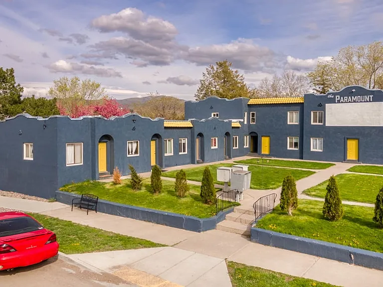 723 W Lewis St — Photo 23