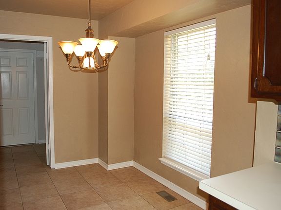 3rd image of 11513 N Miller Ave
