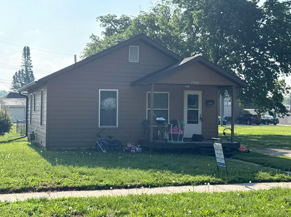 1006 N 7th St, Norfolk, NE 68701
