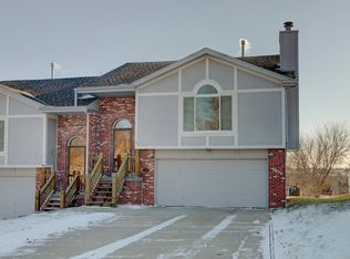 20215 Hopper St, Elkhorn, NE 68022