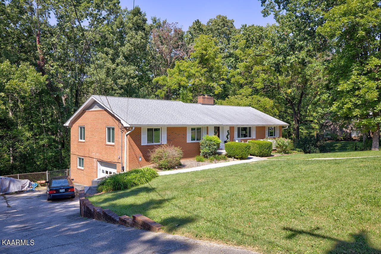 8001 Corteland Dr, Knoxville, TN 37909 Zillow