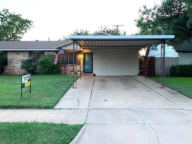 1st image of 4906 Bonny Dr