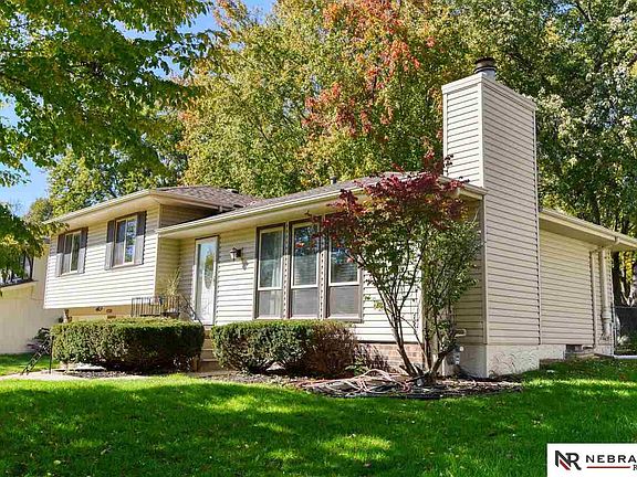 2nd image of 5724 S 152nd Avenue Cir