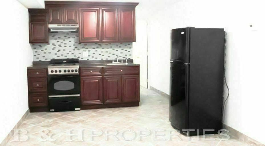 1st image of 1637 8th Ave #1F