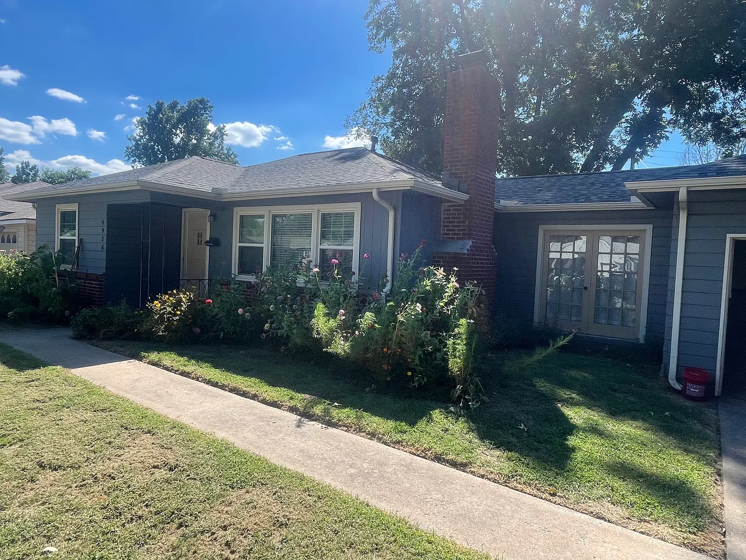 2 bed, 900 sqft, $1,200 — Photo 3