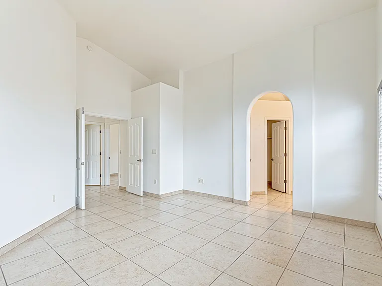 345 E Camino Del Abeto — Photo 19