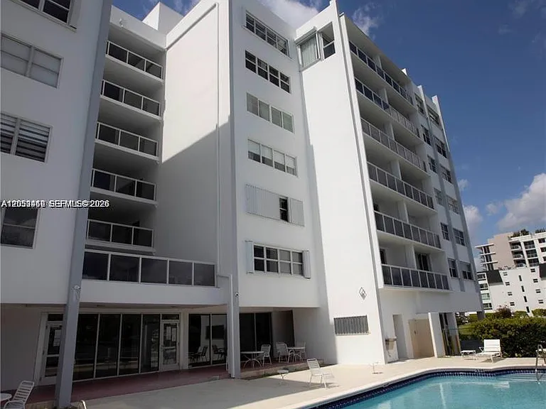 9381 E Bay Harbor Dr #302S — Photo 3
