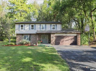 3301 Valley Dr, Geneseo, IL 61254