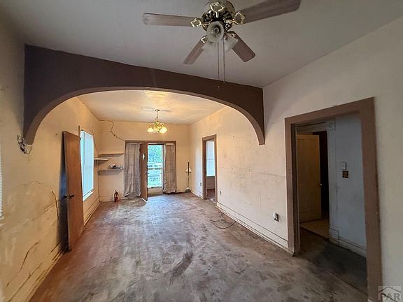3rd image of 409 W 27th St