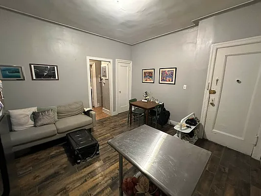 Rented by Corcoran | media 18