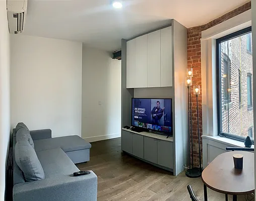 Rented by Owner | media 12