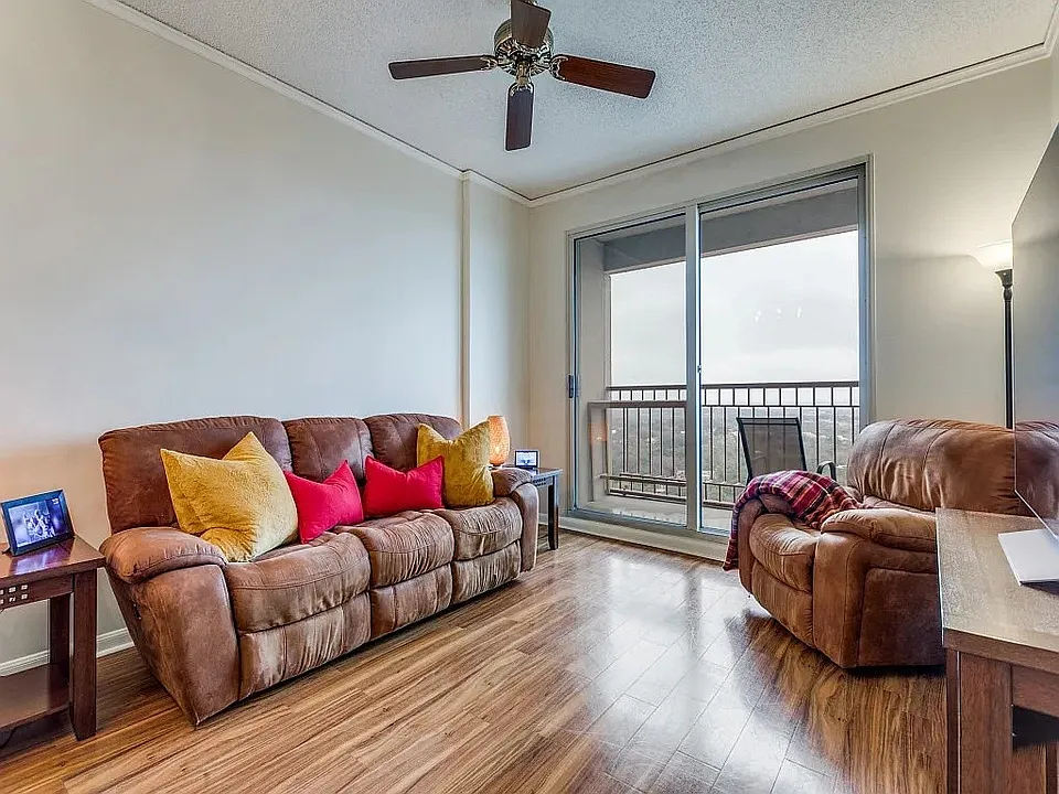1 Towers Park Ln #1704