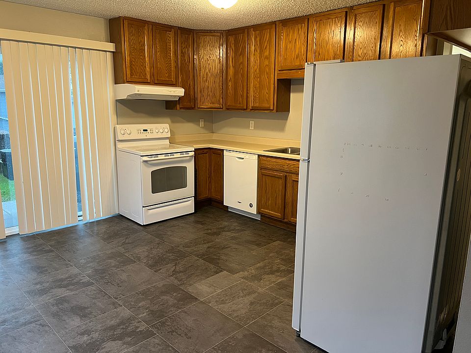 1st image of 2112 E Caulder Ave #2112