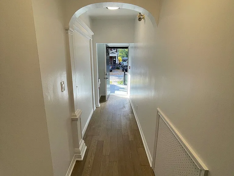 27 Delaware Ave #MAIN — Photo 13