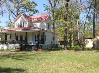 1750 Liberia Rd, Wadmalaw Island, SC 29487