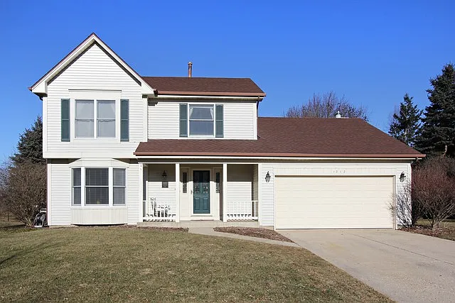 1212 Hampton Ln photo 1