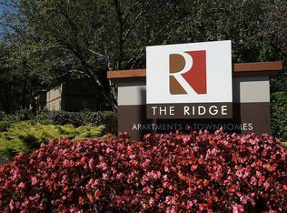 8800 W 102nd Pl APT 3, Overland Park, KS 66212