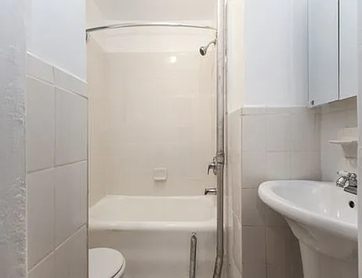 Rented by Highline Residential | media 5