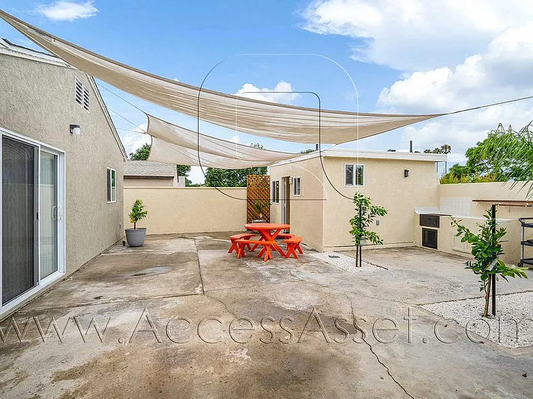 1636 Zoro Way — Photo 24