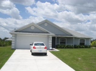 445 Windermere Dr, Lehigh Acres, FL 33972
