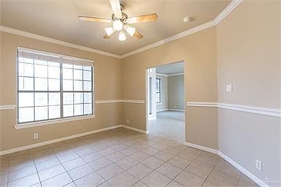 4th image of 3820 Violet Ave